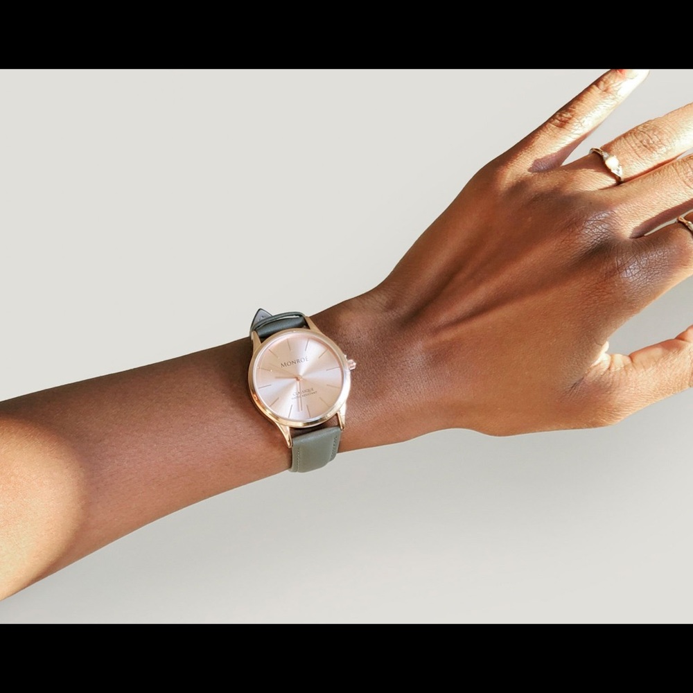Monroé Classique Watch In Sunburst Solérose BRAND NEW - Picture 9 of 9